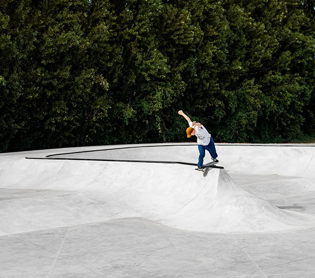 Urban Sports Park Zwijndrecht Nine Yards Skateparks Belgie skateboarder Yeelen Moens