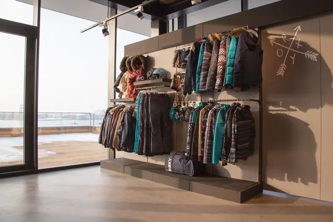 Quicksilver Showroom Nine Yards retail custom