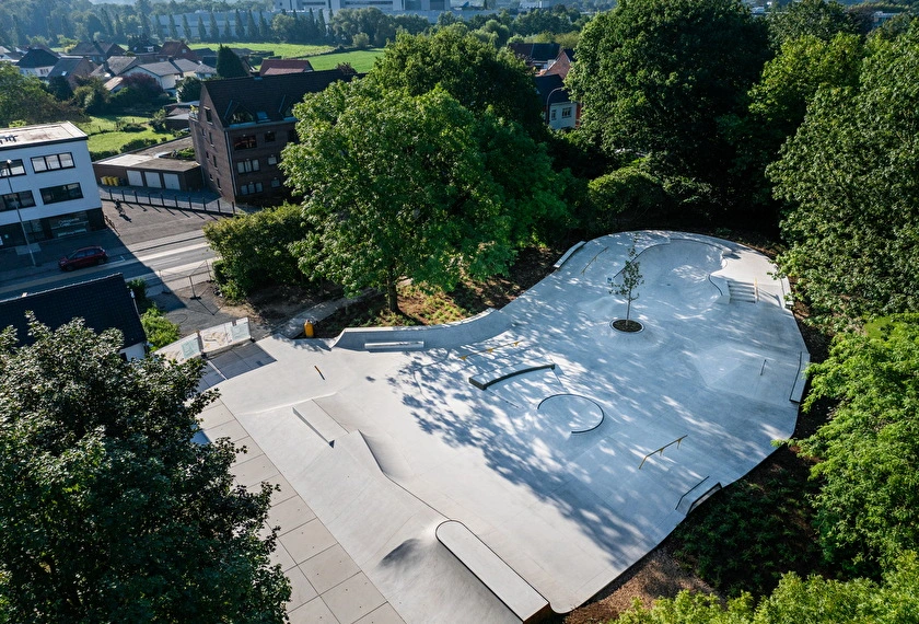 Nine Yards outdoor skatepark Geel België