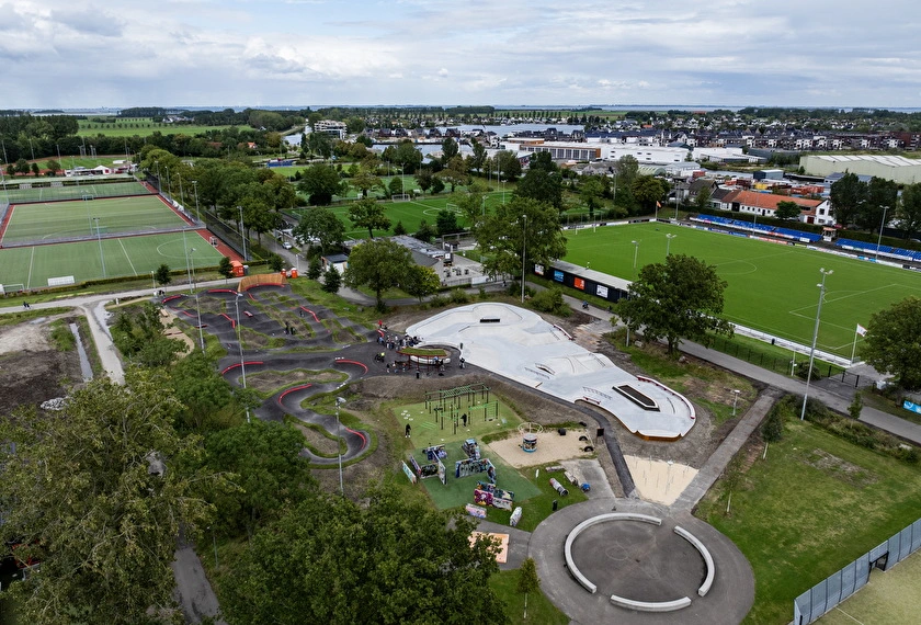 Nine Yards skatepark Goes overview